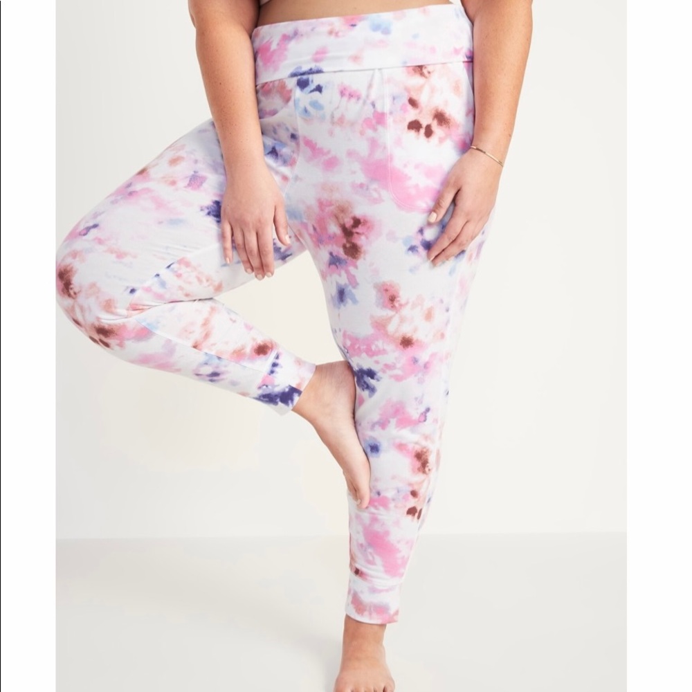 Mid-Rise Plus-Size Live-In Jogger Pants Old Navy